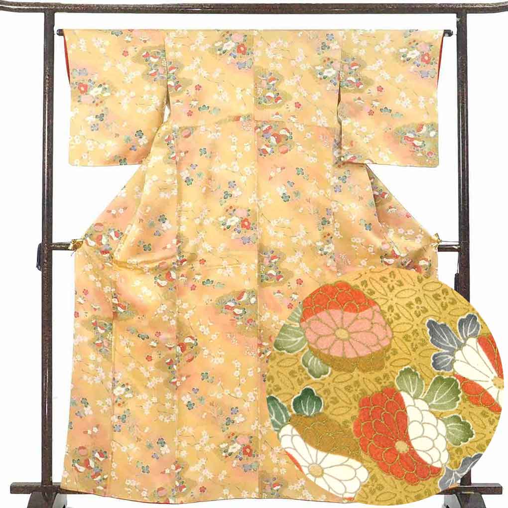 小紋 リサイクル着物 身丈163cm 裄64cm 前幅24cm 後幅28.5cm 袖丈49cm 袖幅32.5cm レディース 袷 花柄 裄Mサイズ 秋冬春用 正絹（シルク）イエロー 美品 リメイク リユース【ランクA】