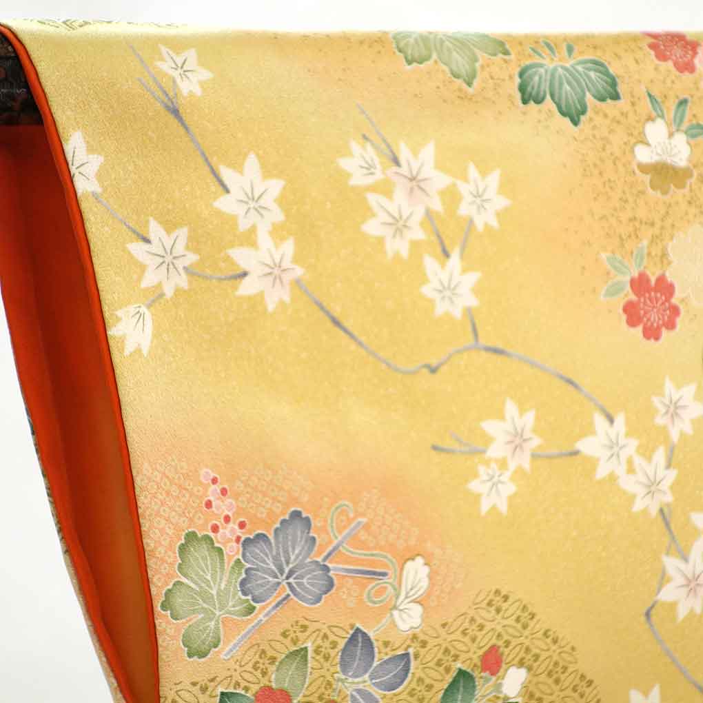 小紋 リサイクル着物 身丈163cm 裄64cm 前幅24cm 後幅28.5cm 袖丈49cm 袖幅32.5cm レディース 袷 花柄 裄Mサイズ 秋冬春用 正絹（シルク）イエロー 美品 リメイク リユース【ランクA】