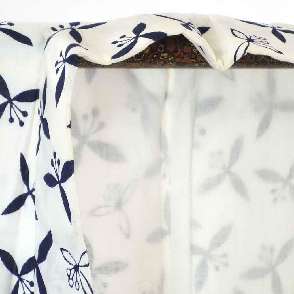 リサイクル 女児着物  女児用 花柄 裄Sサイズ 夏用 木綿 白地 やや難 リサイクル リメイク リユース【ランクB】