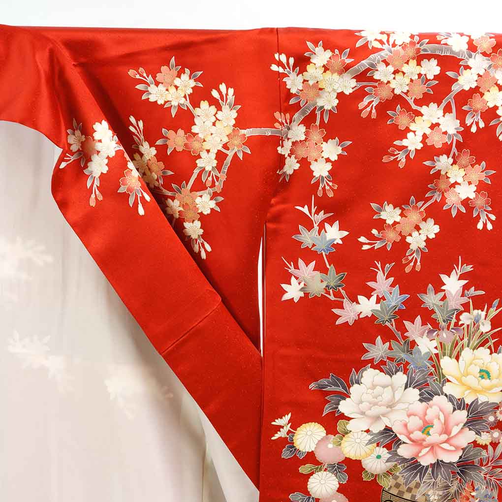 振袖 リサイクル着物 身丈164cm 裄69cm 前幅24cm 後幅30cm 袖丈111cm 袖幅35cm レディース 袷 花車 裄長 裄L-LLサイズ 秋冬春用 正絹（シルク）レッド トールサイズ 美品 リメイク リユース【ランクA】