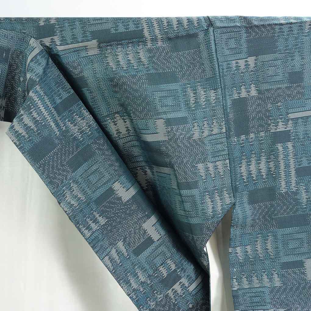 紬 リサイクル着物 身丈160cm 裄64cm 前幅26cm 後幅31cm 袖丈49cm 袖幅33cm レディース 袷 連続模様 裄Mサイズ 秋冬春用 正絹(シルク)ブルー 未使用品 リメイク リユース【ランクS】