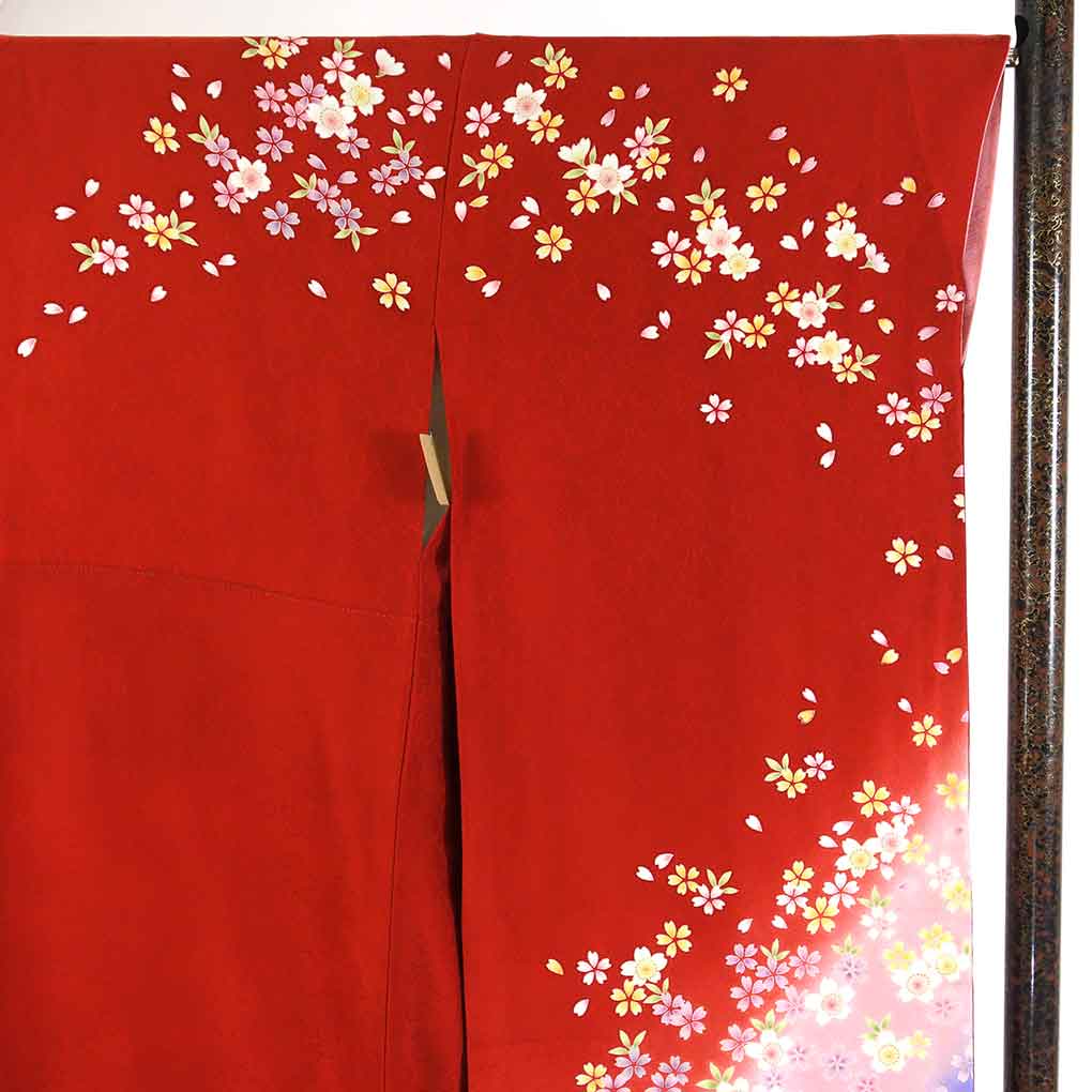 振袖 リサイクル 身丈158cm 裄67cm 前幅24.5cm 後幅29cm 袖丈108cm 袖幅34cm レディース 袷 花柄 裄長 裄Lサイズ 秋冬春用 正絹(シルク)レッド やや難 リメイク リユース【ランクB】