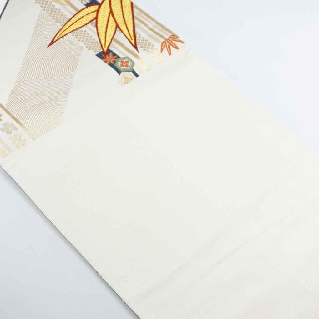 袋帯 リサイクル帯 幅30.5cm 長さ425cm レディース 笹 秋冬春用 正絹（シルク）ベージュ やや難 リメイク リユース【ランクB】