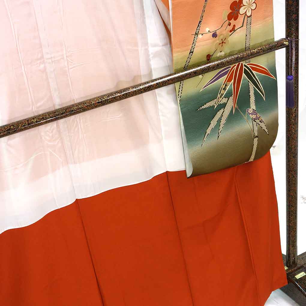 振袖 リサイクル着物 身丈165cm 裄65cm 前幅24cm 後幅29cm 袖丈108cm 袖幅33cm レディース 袷 松竹梅 裄Mサイズ 秋冬春用 正絹（シルク）ブラウン トールサイズ 美品 リメイク リユース【ランクA】