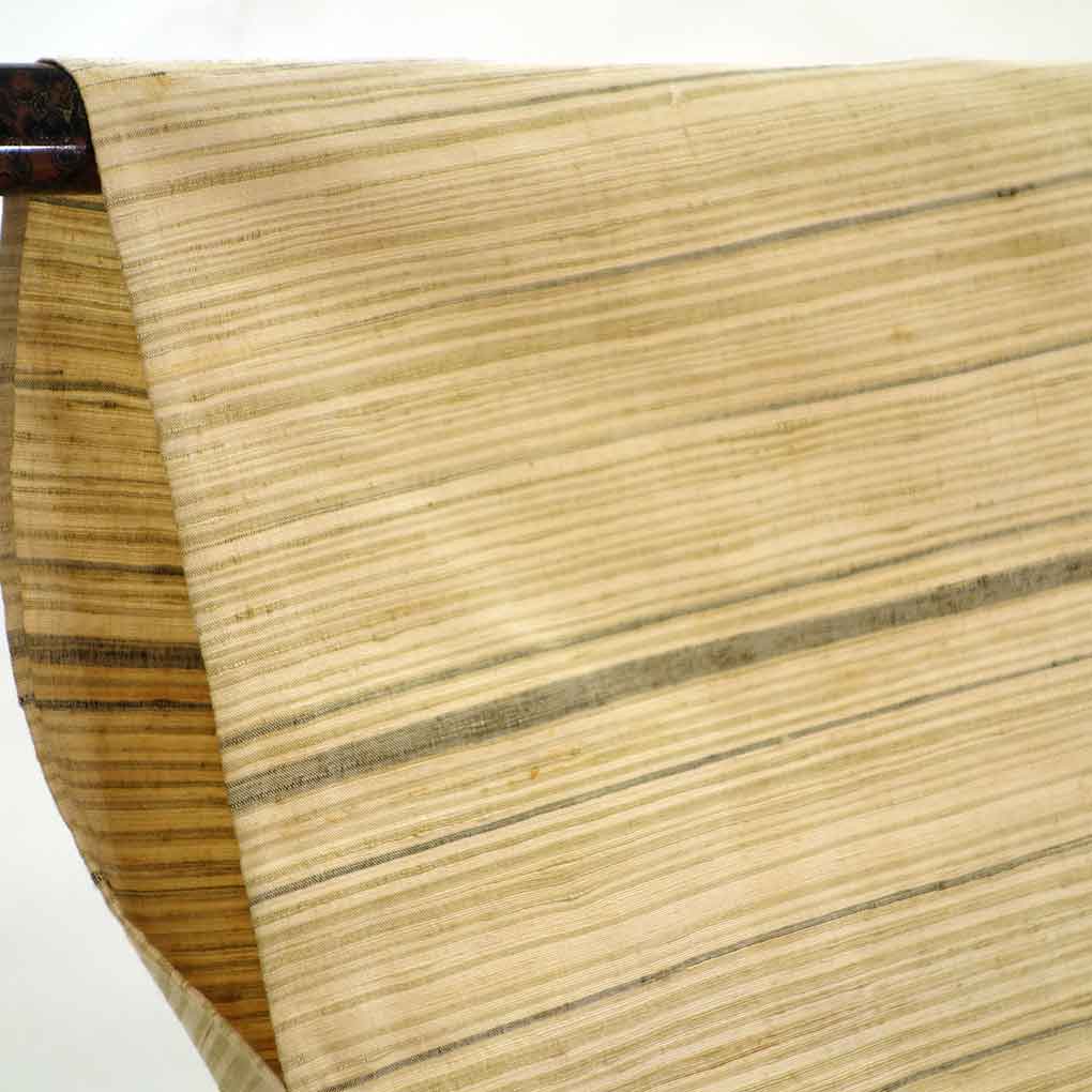 紬 リサイクル着物 身丈160cm 裄64cm 前幅24cm 後幅30cm 袖丈49cm 袖幅32cm レディース 単衣 横段柄 裄Mサイズ 初夏・初秋用 正絹(シルク)ブラウン やや難 リメイク リユース【ランクB】