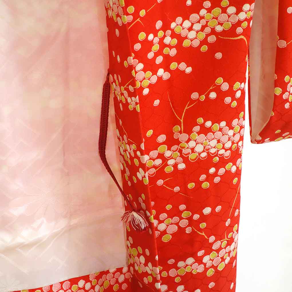 リサイクル 羽織 羽織丈75cm 裄63cm 袖丈47cm 袖幅32.5cm レディース 袷 抽象柄 裄Mサイズ 秋冬春用 ポリエステル 赤地 美品 リサイクル リメイク リユース【ランクA】