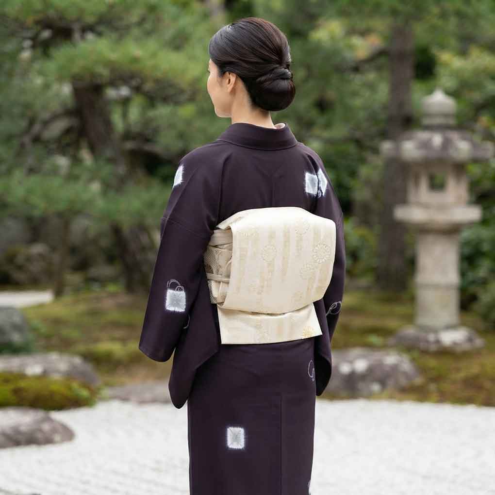 袋帯 リサイクル帯 幅31cm 長さ450cm レディース 菊 秋冬春用 正絹(シルク)ホワイト 美品 リメイク リユース【ランクA】