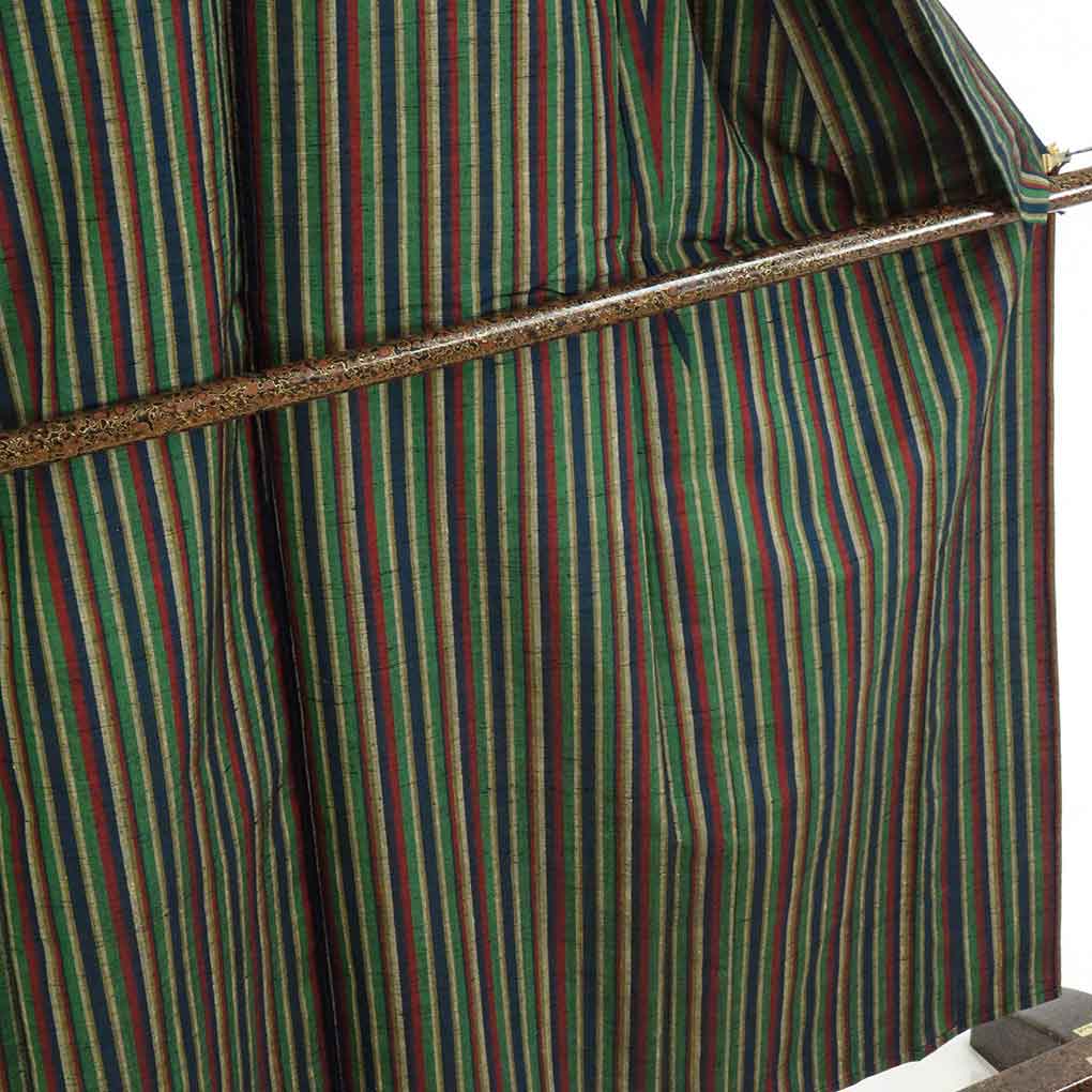 リサイクル着物 紬正絹グリーン地先染縦縞単衣紬着物 レディース 初夏・初秋用 シルク グリーン 裄Sサイズ身丈157cm 裄62cm 前幅25cm 後幅30cm 袖丈49cm【ランクA】