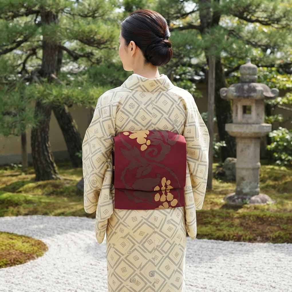 袋帯 リサイクル帯 幅31cm 長さ428cm レディース 植物 秋冬春用 正絹（シルク）レッド 美品 リメイク リユース【ランクA】