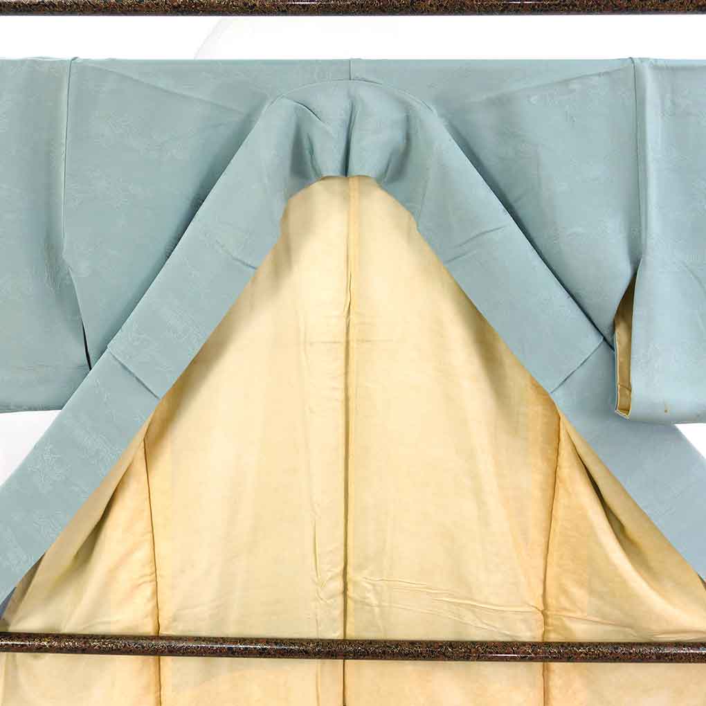 色無地 リサイクル着物 身丈150cm 裄68cm 前幅25cm 後幅30cm 袖丈46cm 袖幅34.5cm レディース 袷 無地 裄長 裄Lサイズ 秋冬春用 正絹（シルク）ブルー 難有り リメイク リユース【ランクC】