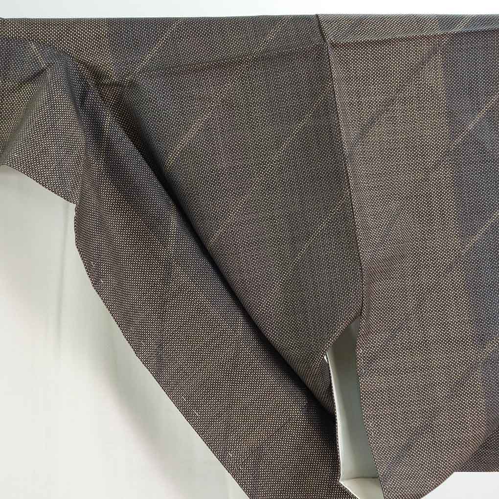紬 リサイクル着物 身丈155cm 裄63cm 前幅25.5cm 後幅29.5cm 袖丈45cm 袖幅32cm レディース 袷 連続模様 裄Mサイズ 秋冬春用 正絹（シルク）ブラウン 未使用品 リメイク リユース【ランクS】