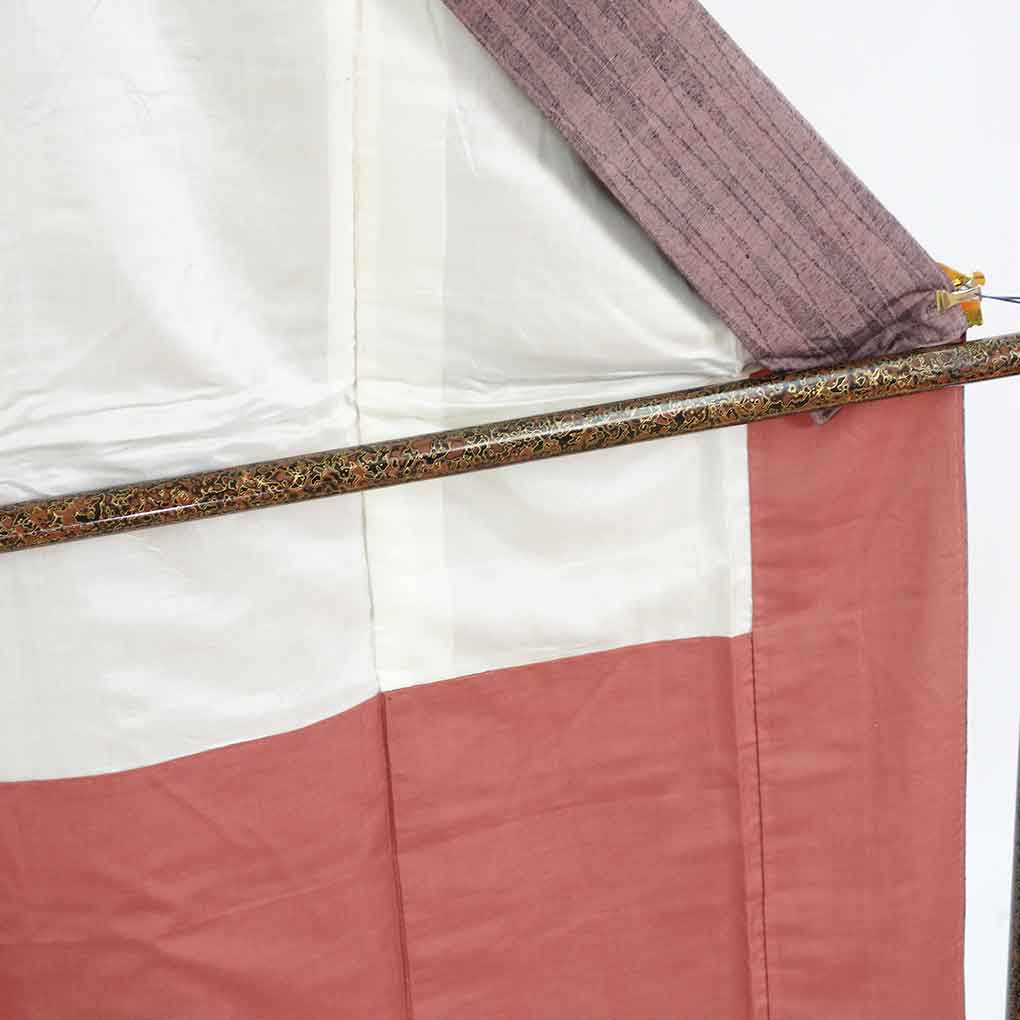 紬 リサイクル着物 身丈157cm 裄64cm 前幅23.5cm 後幅29cm 袖丈49cm 袖幅33cm レディース 袷 立涌 裄Mサイズ 秋冬春用 正絹（シルク）パープル 美品 リメイク リユース【ランクA】