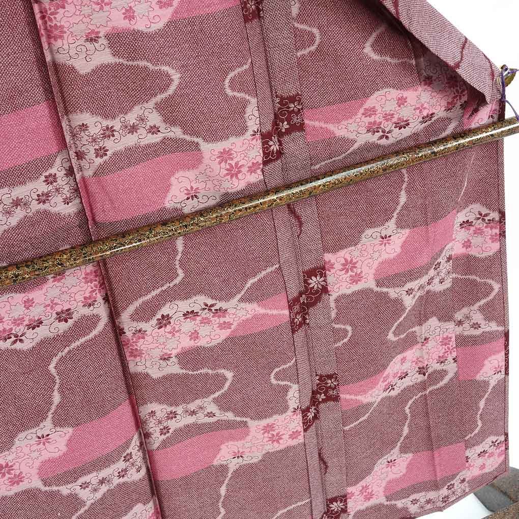 ウール着物 リサイクル着物 身丈154cm 裄63cm 前幅23cm 後幅28cm 袖丈50cm 袖幅33cm レディース 単衣 花柄 裄Mサイズ 秋冬春用 ウール パープル 未使用品 リメイク リユース【ランクS】