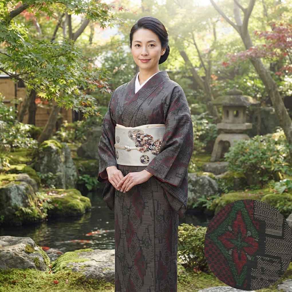 紬 リサイクル着物 身丈155cm 裄63cm 前幅22.5cm 後幅29cm 袖丈49.5cm 袖幅32.5cm レディース 袷 花柄 裄Mサイズ 秋冬春用 正絹(シルク)ブラック 未使用品 リメイク リユース【ランクS】