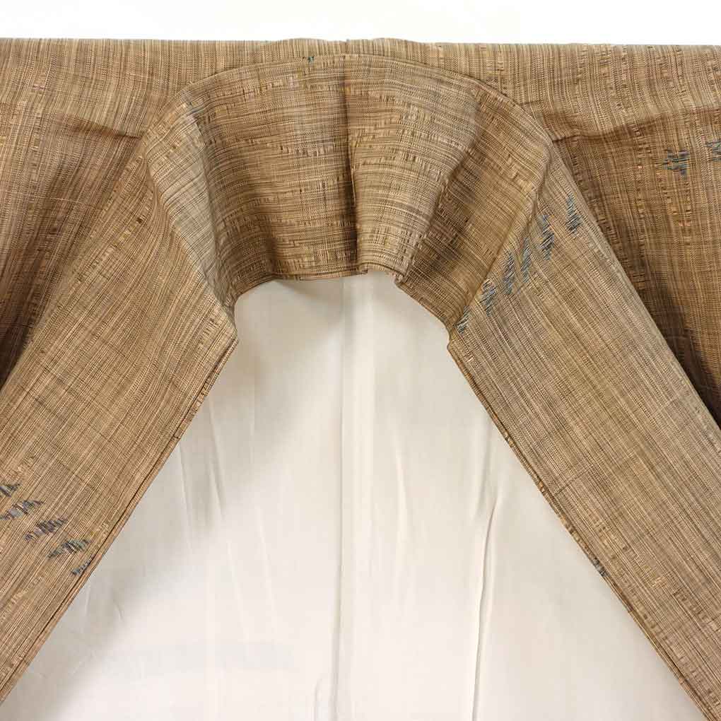 紬 リサイクル着物 身丈158cm 裄62cm 前幅22.5cm 後幅28.5cm 袖丈47cm 袖幅32cm レディース 袷 連続模様 裄Sサイズ 秋冬春用 正絹（シルク）ブラウン 美品 リメイク リユース【ランクA】