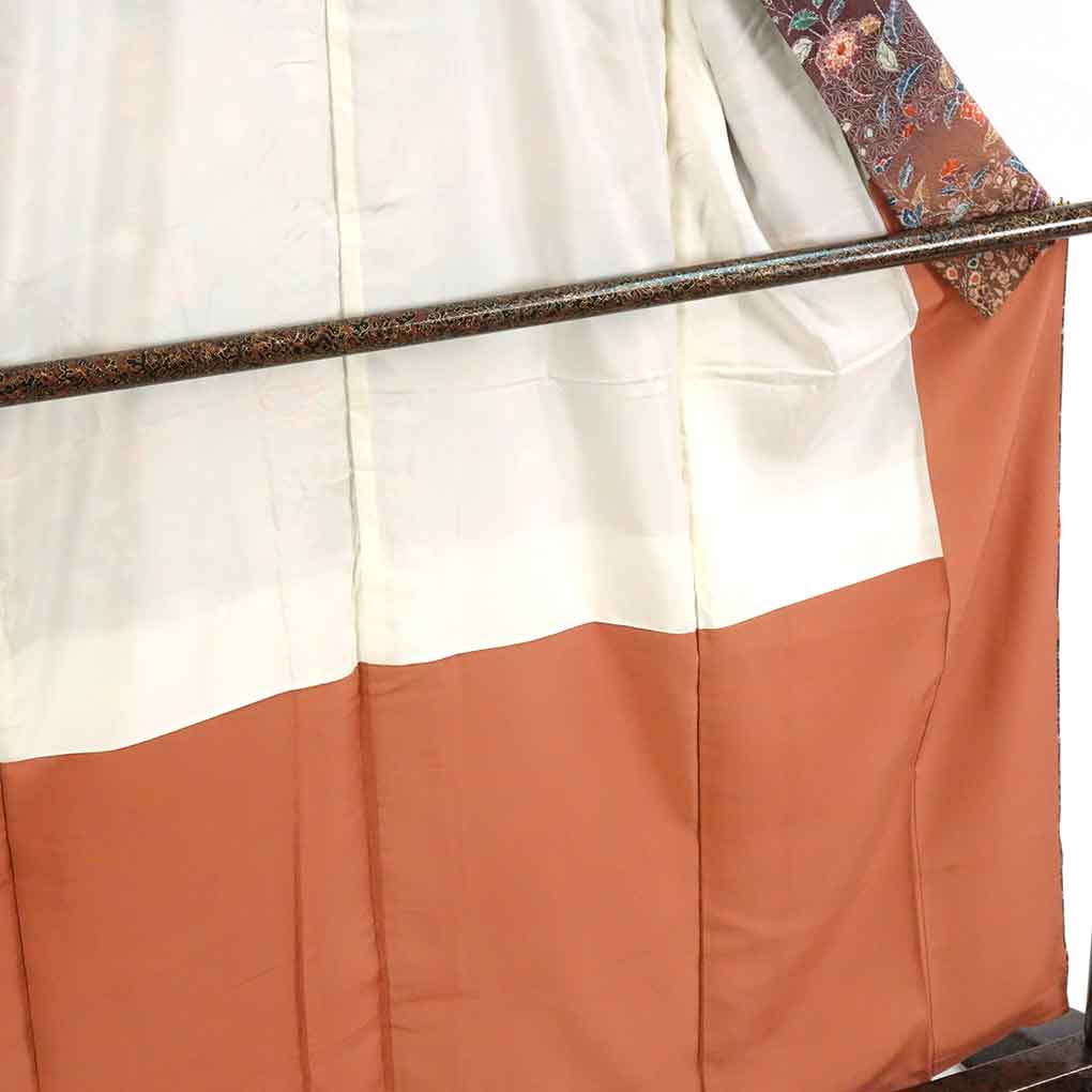 【在庫処分】リサイクル着物 小紋正絹茶色ぼかし袷小紋着物 レディース 秋冬春用 シルク100% ブラウン 裄Mサイズ身丈162cm 裄64cm 前幅23cm 後幅30.5cm 袖丈49cm【ランクA】