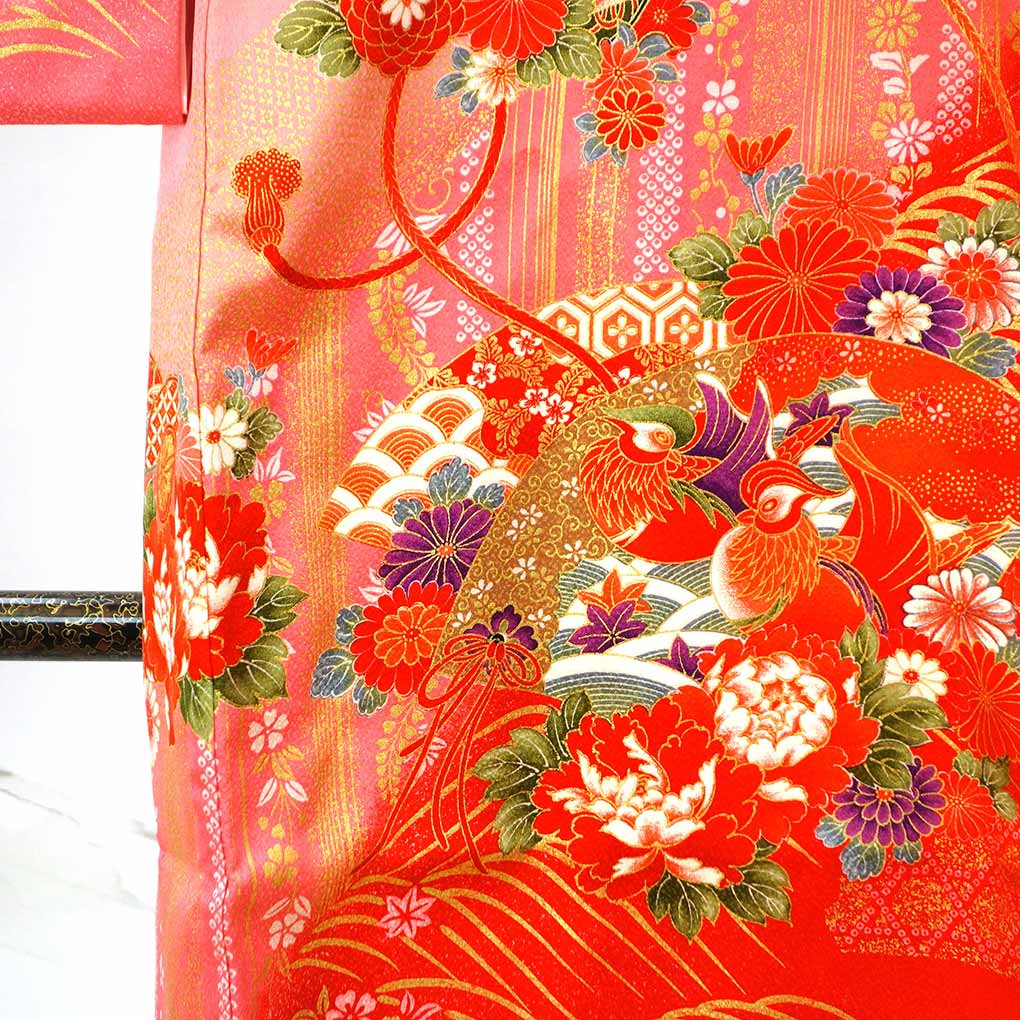 女児着物 リサイクル着物  女児用 袷 花柄 秋冬春用 正絹（シルク）レッド 美品 リメイク リユース【ランクA】