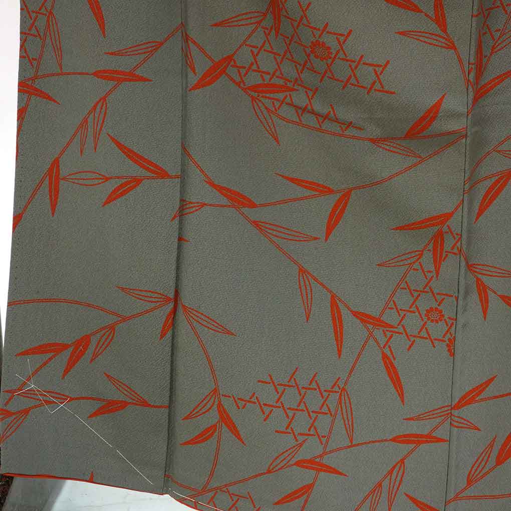 小紋 リサイクル着物 身丈167cm 裄65cm 前幅24.5cm 後幅30cm 袖丈52cm 袖幅34cm レディース 袷 笹 裄Mサイズ 秋冬春用 正絹（シルク）グレー トールサイズ 未使用品 リメイク リユース【ランクS】