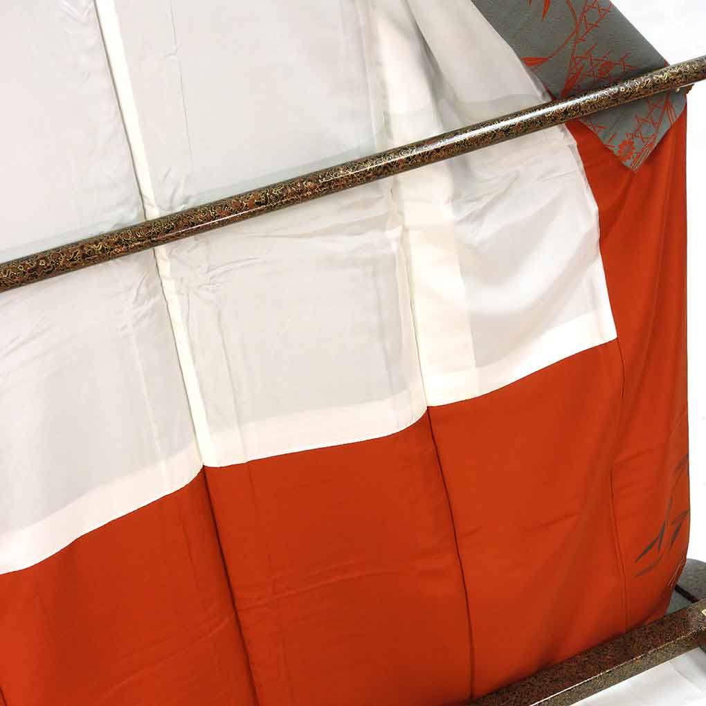 小紋 リサイクル着物 身丈167cm 裄65cm 前幅24.5cm 後幅30cm 袖丈52cm 袖幅34cm レディース 袷 笹 裄Mサイズ 秋冬春用 正絹（シルク）グレー トールサイズ 未使用品 リメイク リユース【ランクS】