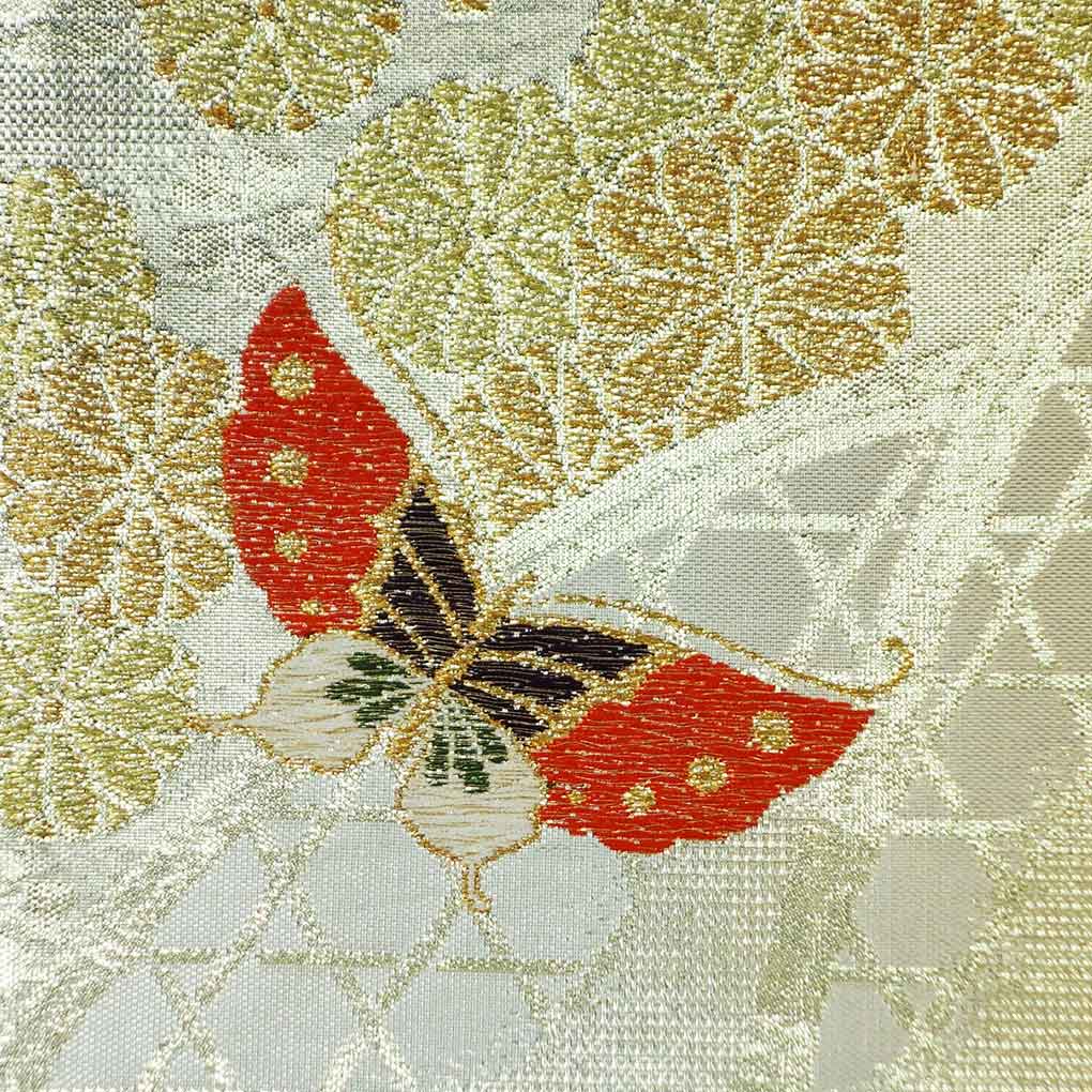 袋帯 リサイクル帯 幅30.5cm 長さ422cm レディース 蝶柄 秋冬春用 正絹（シルク）ゴールド 美品 リメイク リユース【ランクA】