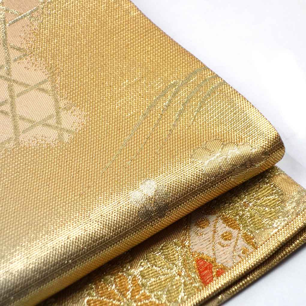 袋帯 リサイクル帯 幅30.5cm 長さ422cm レディース 蝶柄 秋冬春用 正絹（シルク）ゴールド 美品 リメイク リユース【ランクA】