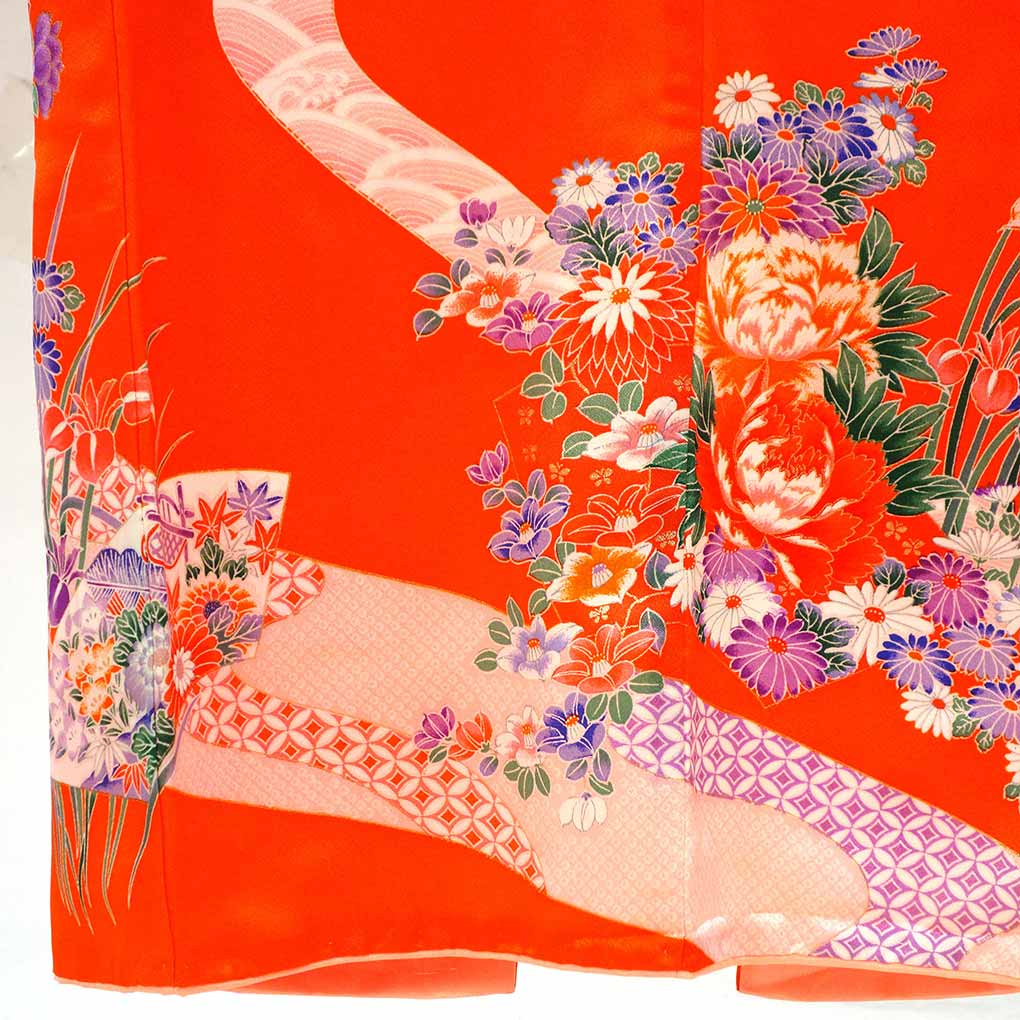 女児着物 リサイクル着物  レディース 袷 花柄 秋冬春用 正絹（シルク）オレンジ 美品 リメイク リユース【ランクA】