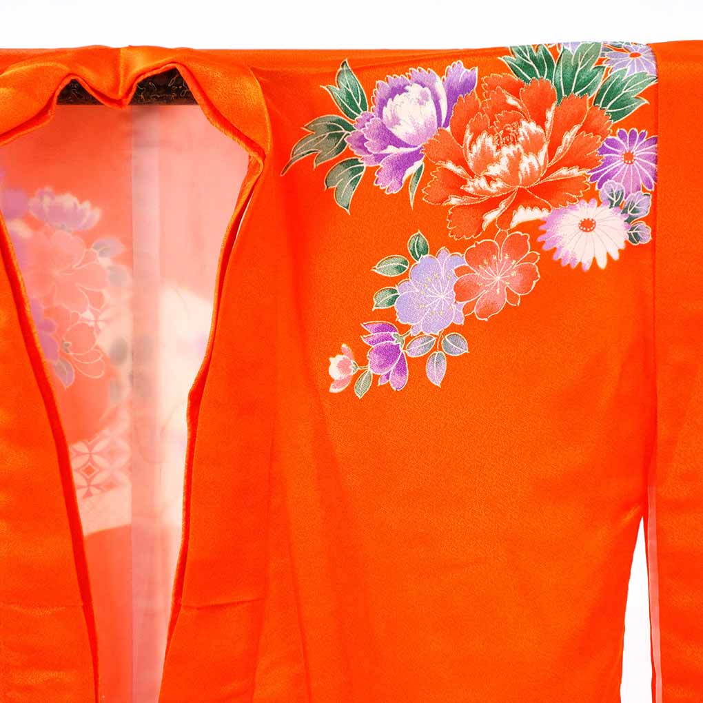 女児着物 リサイクル着物  レディース 袷 花柄 秋冬春用 正絹（シルク）オレンジ 美品 リメイク リユース【ランクA】