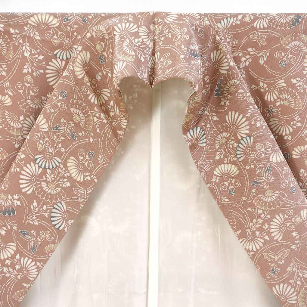 小紋 リサイクル着物 身丈165cm 裄63cm 前幅24cm 後幅30cm 袖丈49cm 袖幅32cm レディース 袷 花柄 裄Mサイズ 秋冬春用 正絹（シルク）ピンク トールサイズ 美品 リメイク リユース【ランクA】