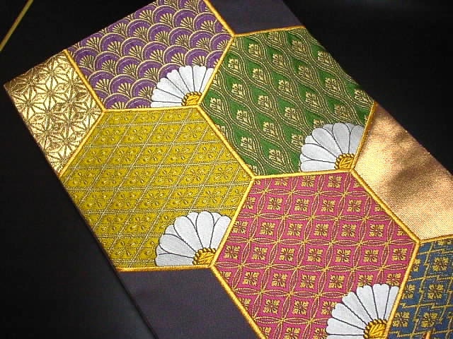 西陣織工業組合証紙番号369番(株)洛北苑謹製亀甲彩重文袋帯