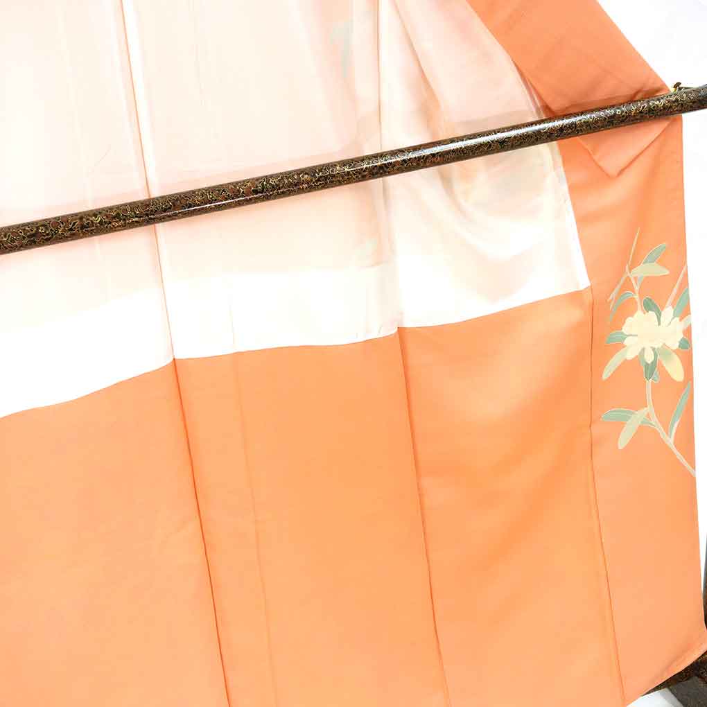 訪問着 リサイクル着物 身丈161cm 裄64cm 前幅24cm 後幅30cm 袖丈56cm 袖幅32cm レディース 袷 花柄 裄Mサイズ 秋冬春用 正絹（シルク）ピンク 未使用品 リメイク リユース【ランクS】