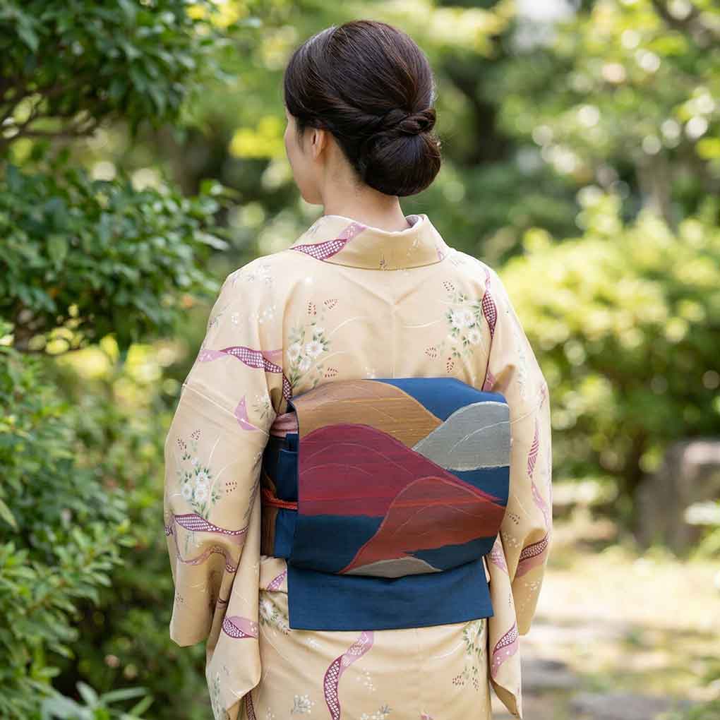 名古屋帯 リサイクル帯 幅32cm 長さ353cm レディース 遠山 秋冬春用 正絹（シルク）ネイビー 美品 リメイク リユース【ランクA】