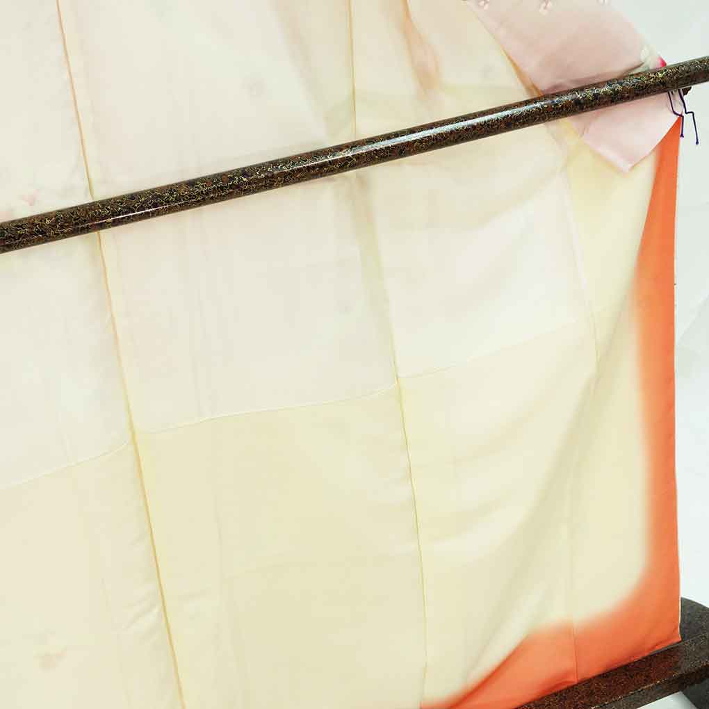 小紋 リサイクル着物 身丈163cm 裄65cm 前幅22.5cm 後幅30cm 袖丈49cm 袖幅32.5cm レディース 袷 花柄 裄Mサイズ 秋冬春用 正絹（シルク）ピンク 未使用品 リメイク リユース【ランクS】