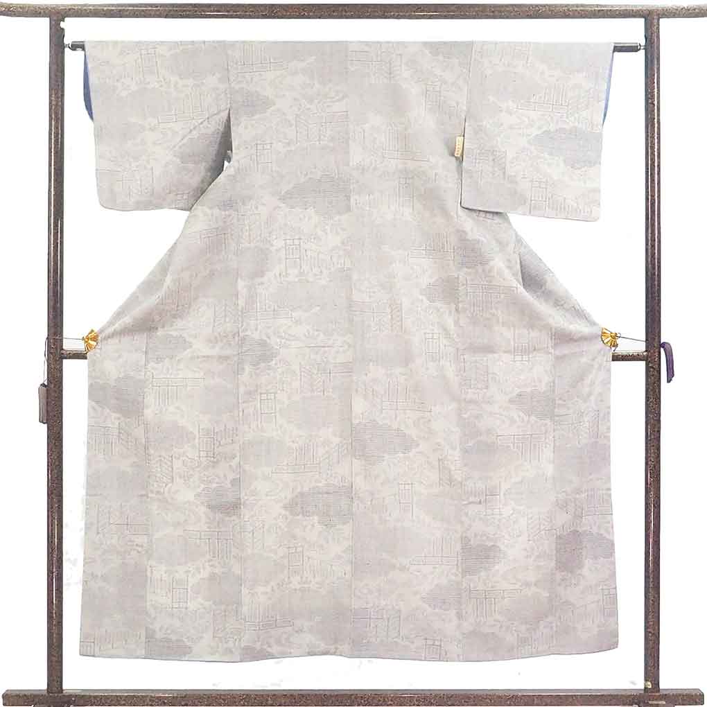 紬 リサイクル着物 身丈153cm 裄67cm 前幅23cm 後幅27.5cm 袖丈45cm 袖幅32cm レディース 袷 雲取り 裄長 裄Lサイズ 秋冬春用 正絹（シルク）グレー やや難 リメイク リユース【ランクB】