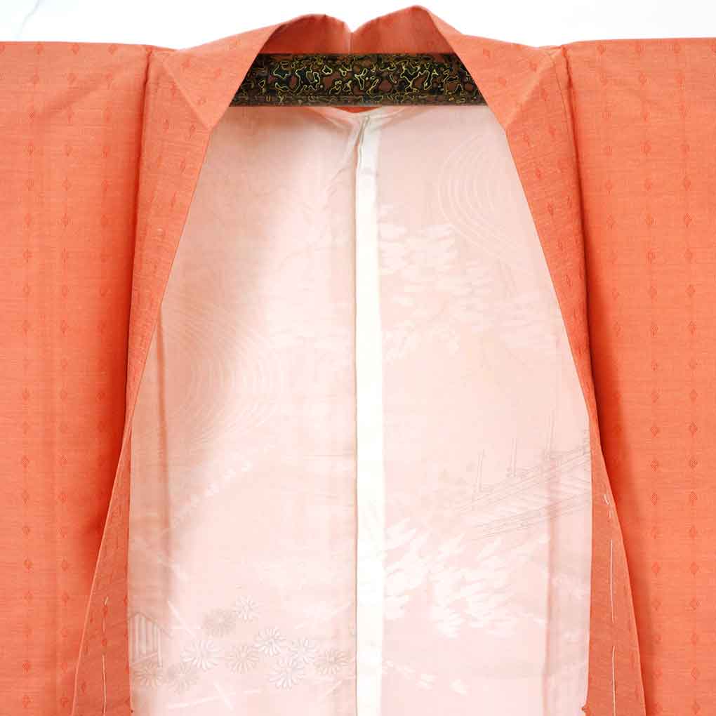 羽織 リサイクル着物 羽織丈76cm 裄62cm 袖丈48cm 袖幅32cm レディース 袷 菱形 裄Sサイズ 秋冬春用 正絹（シルク）オレンジ 未使用品 リメイク リユース【ランクS】