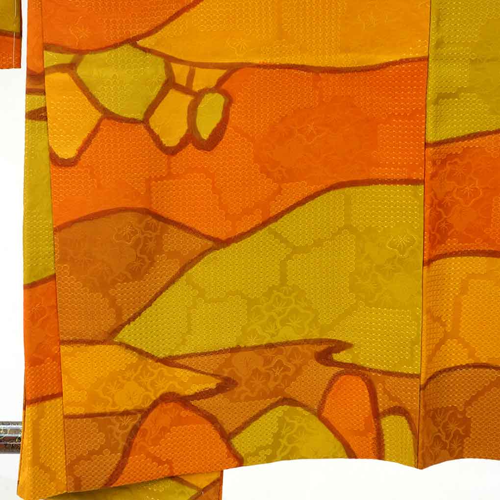 羽織 リサイクル着物 羽織丈78cm 裄63cm 袖丈47cm 袖幅32.5cm レディース 袷 抽象柄 裄Mサイズ 秋冬春用 正絹（シルク）オレンジ 未使用品 リメイク リユース【ランクS】