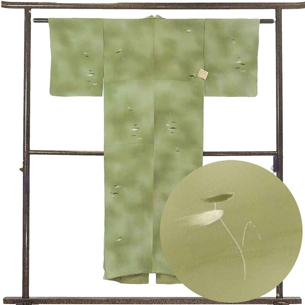 リサイクル着物 小紋 グリーン地 抽象柄 袷 正絹 着物 レディース 秋冬春用 シルク グリーン 裄SSサイズ リユース身丈143cm 裄58cm 前幅21cm 後幅28cm 袖丈44cm【ランクA】