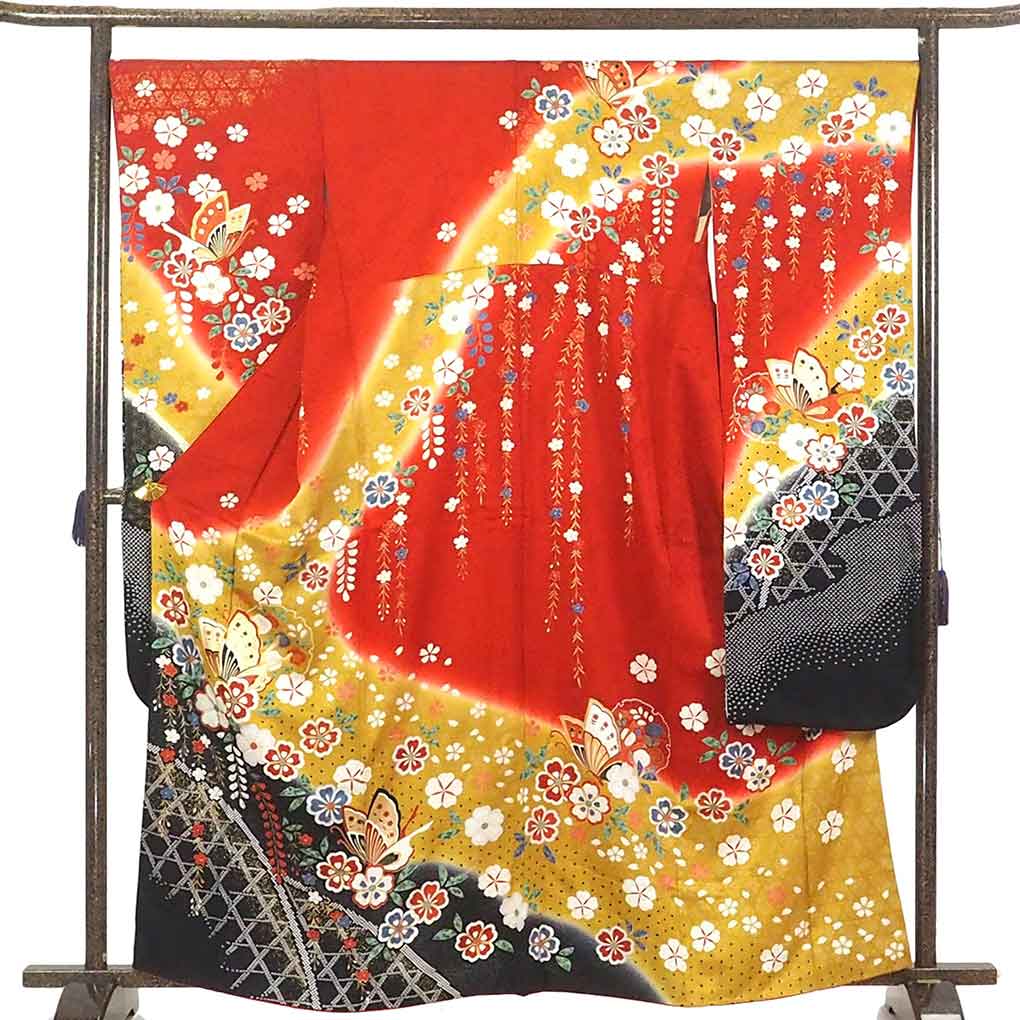 リサイクル 振袖と長襦袢セット 身丈164cm 裄69cm 前幅24cm 後幅30cm 袖丈113cm 袖幅35cm レディース 袷 花柄 裄長 裄L-LLサイズ 秋冬春用 正絹（シルク）赤地 トールサイズ 美品 リサイクル リメイク リユース【ランクA】