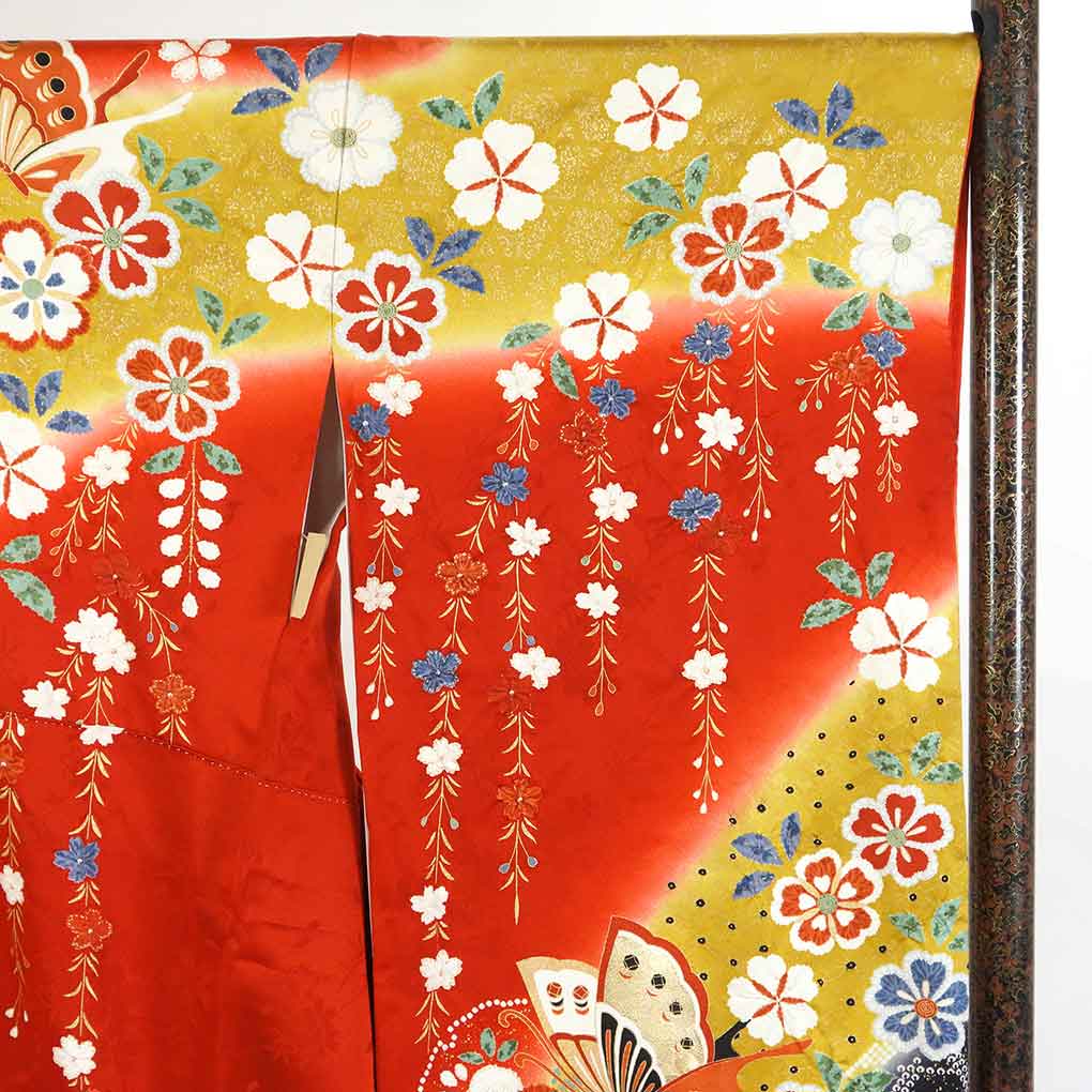 リサイクル 振袖と長襦袢セット 身丈164cm 裄69cm 前幅24cm 後幅30cm 袖丈113cm 袖幅35cm レディース 袷 花柄 裄長 裄L-LLサイズ 秋冬春用 正絹（シルク）赤地 トールサイズ 美品 リサイクル リメイク リユース【ランクA】