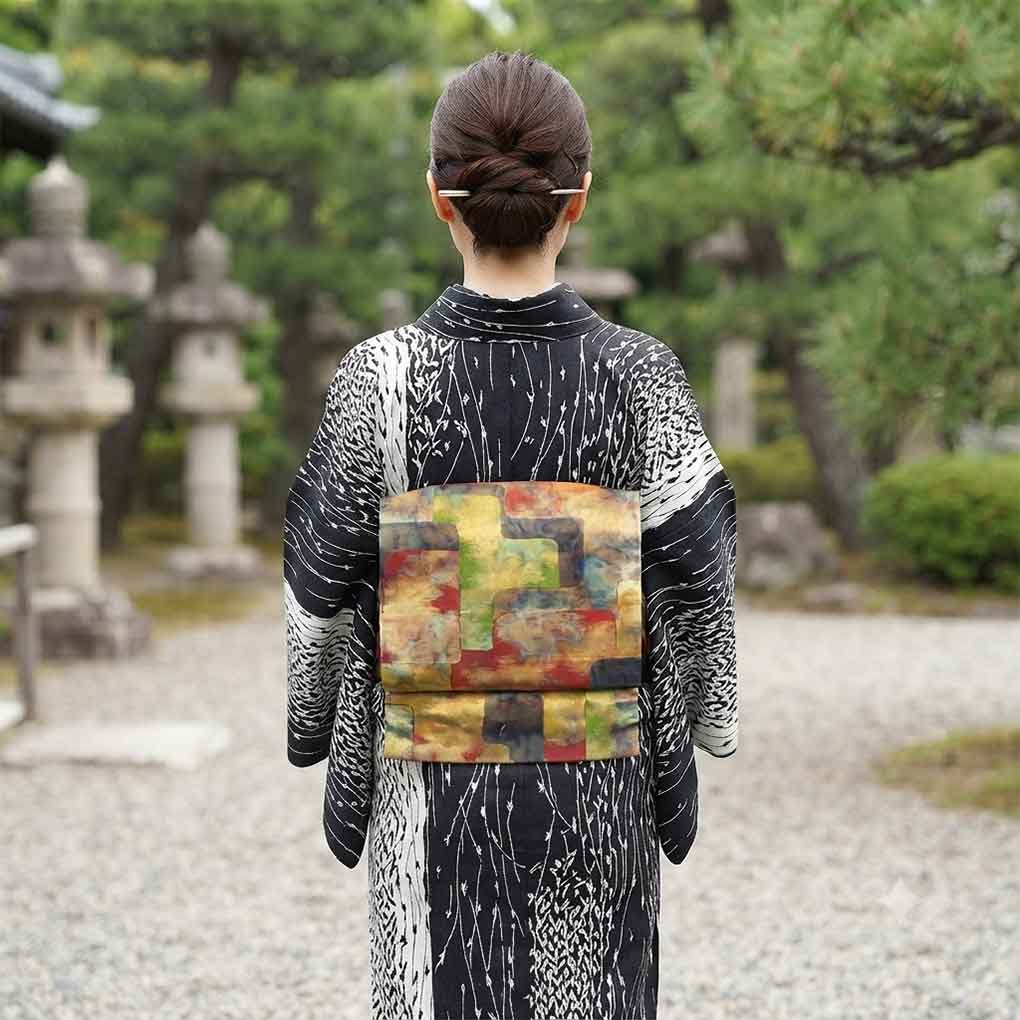 名古屋帯 リサイクル帯 幅30cm 長さ355cm レディース 抽象柄 秋冬春用 正絹（シルク）ゴールド 美品 リメイク リユース【ランクA】