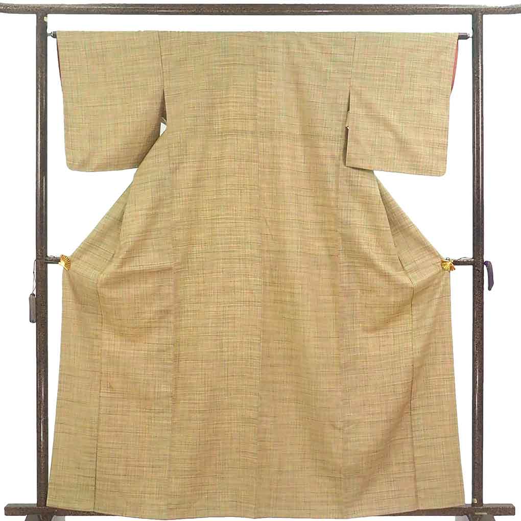 紬 リサイクル着物 身丈163cm 裄64cm 前幅25cm 後幅30cm 袖丈49cm 袖幅32cm レディース 袷 格子 裄Mサイズ 秋冬春用 正絹（シルク）イエロー やや難 リメイク リユース【ランクB】