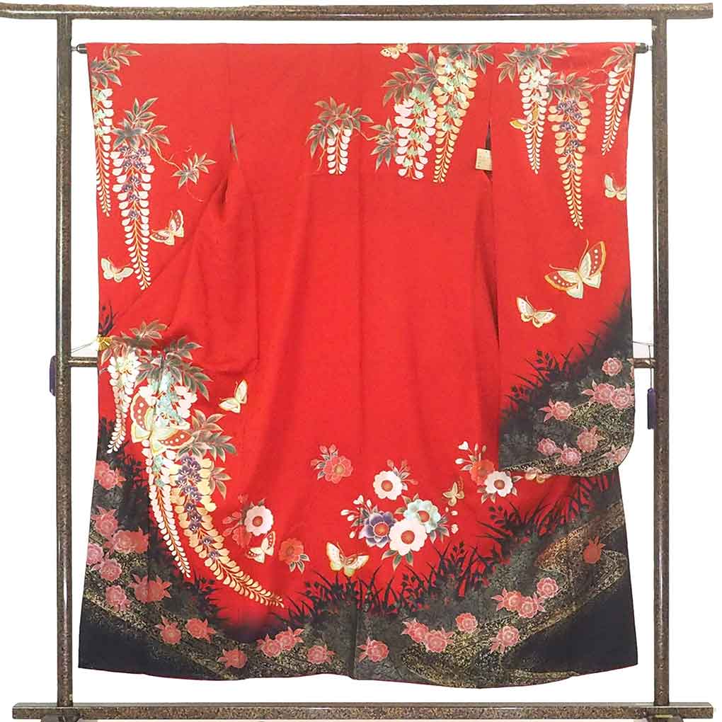 リサイクル着物 振袖 赤地 金彩藤柄 袷 正絹 着物 レディース 秋冬春用 シルク レッド 裄Mサイズ リユース身丈155cm 裄65cm 前幅24cm 後幅30cm 袖丈100cm【ランクA】