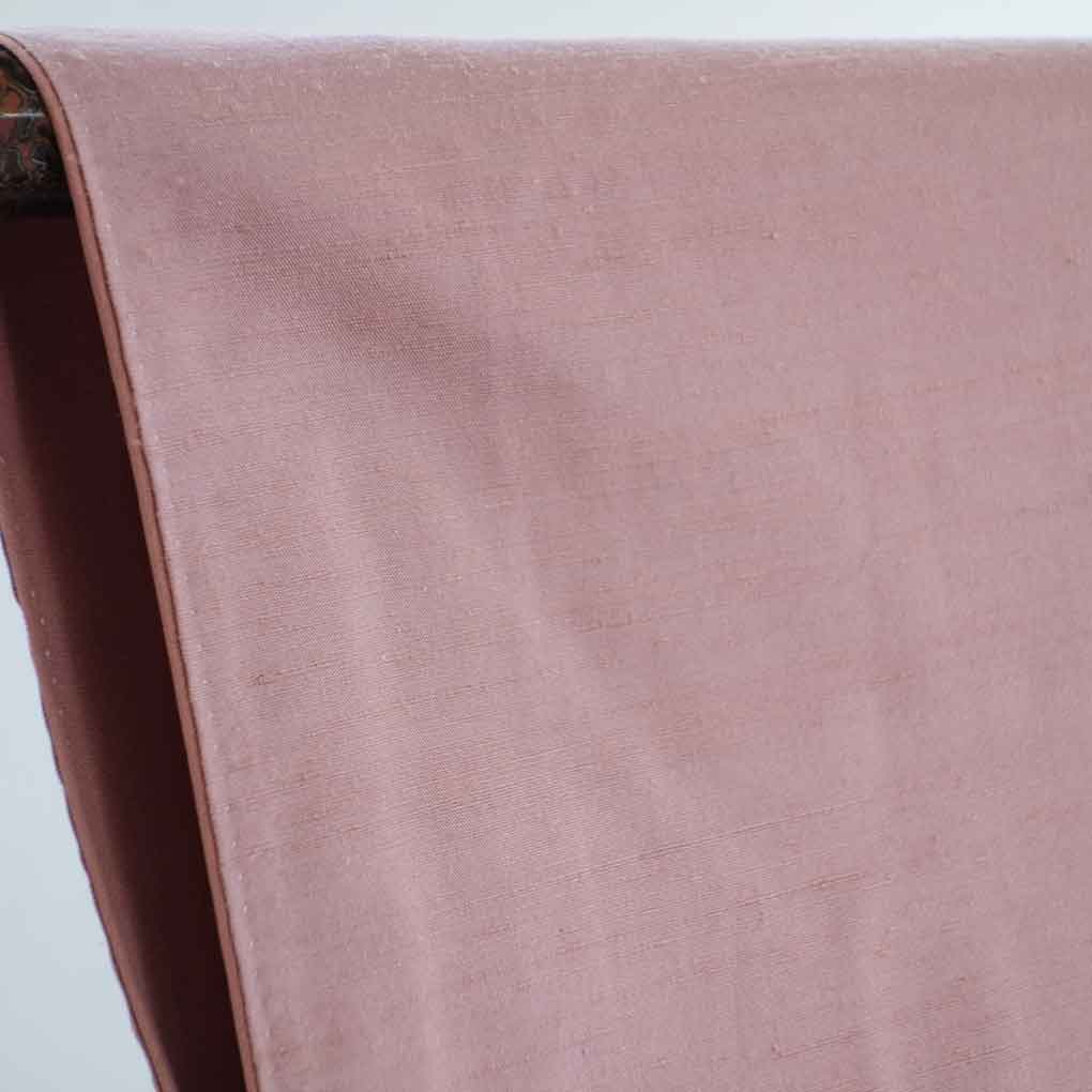 紬 リサイクル着物 身丈164cm 裄64cm 前幅25cm 後幅30cm 袖丈45cm 袖幅33cm レディース 袷 無地 裄Mサイズ 秋冬春用 正絹（シルク）ピンク トールサイズ 美品 リメイク リユース【ランクA】