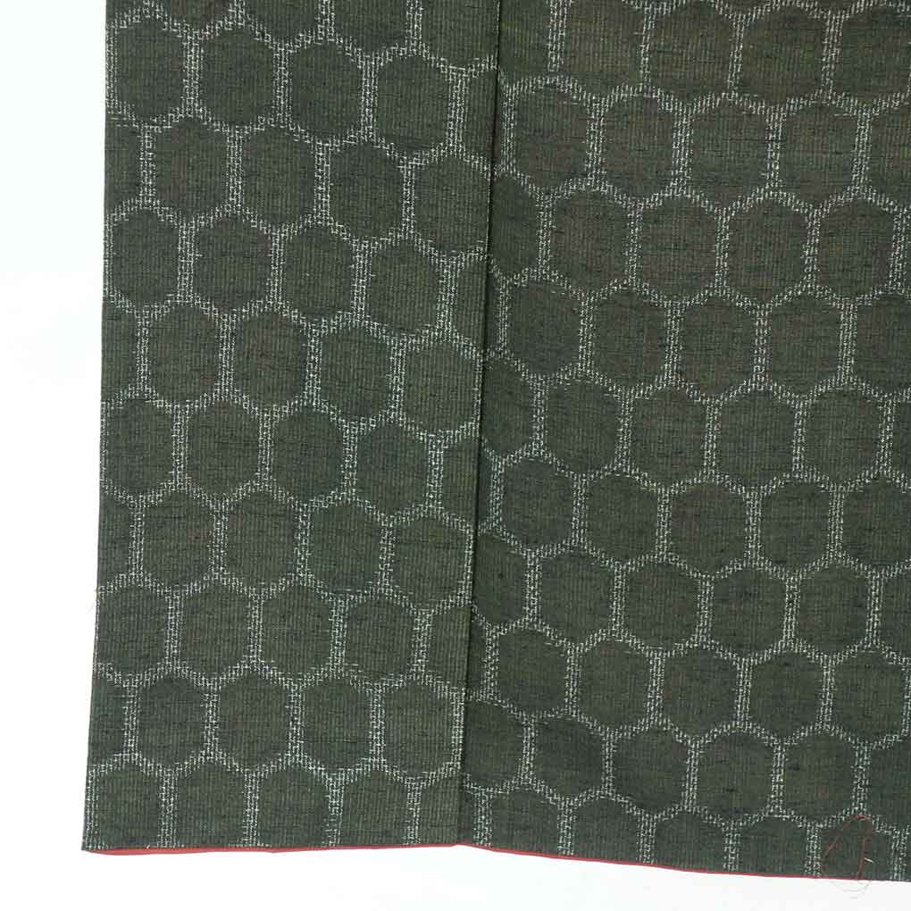 リサイクル着物 紬正絹グリーン地胴抜裾八掛仕立先染紬着物未使用品 レディース 秋冬春用 シルク グリーン 裄SSサイズ身丈148cm 裄60cm 前幅22.5cm 後幅28cm 袖丈43cm【ランクS】