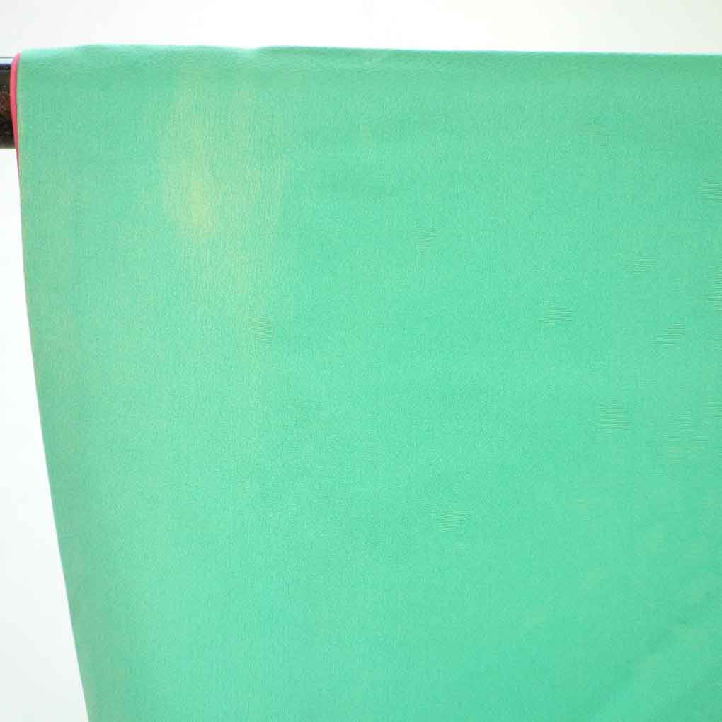 振袖 リサイクル着物 身丈160cm 裄65cm 前幅22.5cm 後幅30cm 袖丈105cm 袖幅32cm レディース 袷 蝶柄 裄Mサイズ 秋冬春用 正絹（シルク）グリーン 難有り リメイク リユース【ランクC】