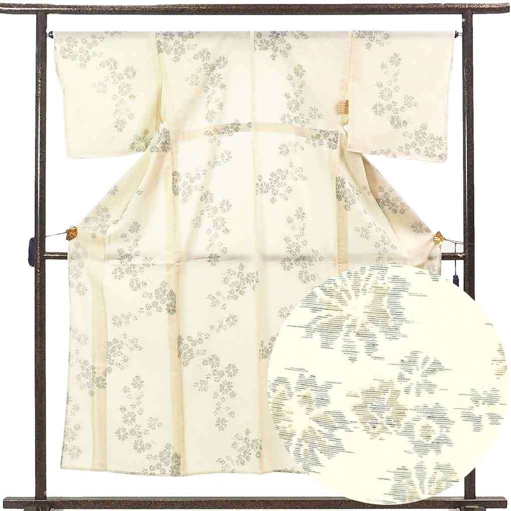 紬 リサイクル着物 身丈153cm 裄67cm 前幅25cm 後幅30.5cm 袖丈45cm 袖幅33cm レディース 花柄 裄長 裄Lサイズ 夏用 正絹（シルク）ホワイト 未使用品 リメイク リユース【ランクS】