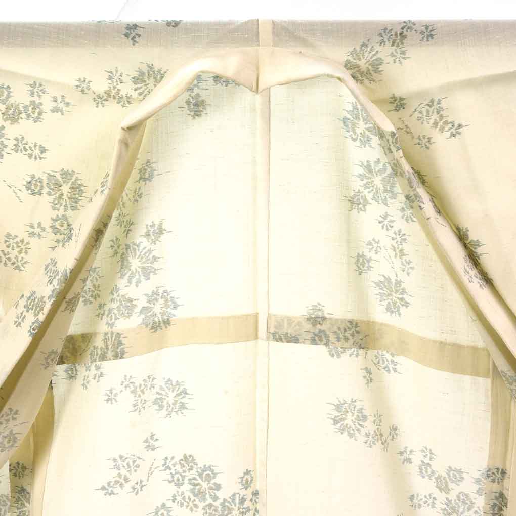 紬 リサイクル着物 身丈153cm 裄67cm 前幅25cm 後幅30.5cm 袖丈45cm 袖幅33cm レディース 花柄 裄長 裄Lサイズ 夏用 正絹（シルク）ホワイト 未使用品 リメイク リユース【ランクS】