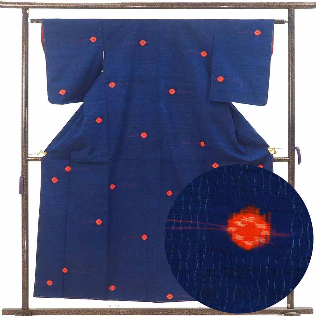 紬 リサイクル着物 身丈156cm 裄61cm 前幅23cm 後幅30cm 袖丈49cm 袖幅30cm レディース 袷 かんざし 裄Sサイズ 秋冬春用 正絹（シルク）ネイビー 未使用品 リメイク リユース【ランクS】
