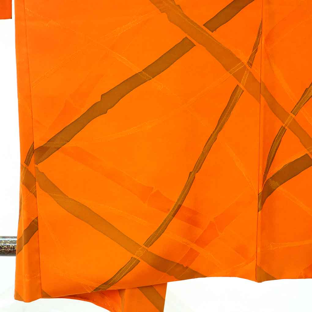 羽織 リサイクル着物 羽織丈80cm 裄63cm 袖丈47cm 袖幅33cm レディース 袷 抽象柄 裄Mサイズ 秋冬春用 正絹（シルク）オレンジ 美品 リメイク リユース【ランクA】