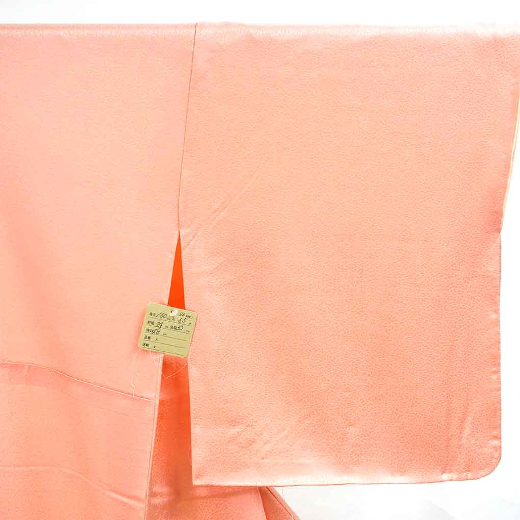 色無地 リサイクル着物 身丈160cm 裄65cm 前幅24cm 後幅30cm 袖丈48cm 袖幅33cm レディース 袷 無地 裄Mサイズ 秋冬春用 正絹（シルク）ピンク 未使用品 リメイク リユース【ランクS】