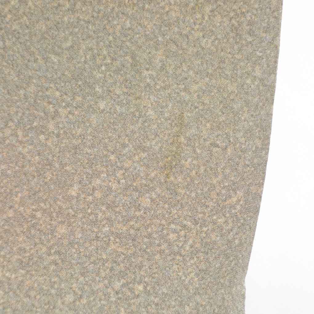 小紋 リサイクル着物 身丈153cm 裄64cm 前幅22.5cm 後幅30cm 袖丈46cm 袖幅33cm レディース 袷 天目染 裄Mサイズ 秋冬春用 正絹（シルク）グリーン やや難 リメイク リユース【ランクB】